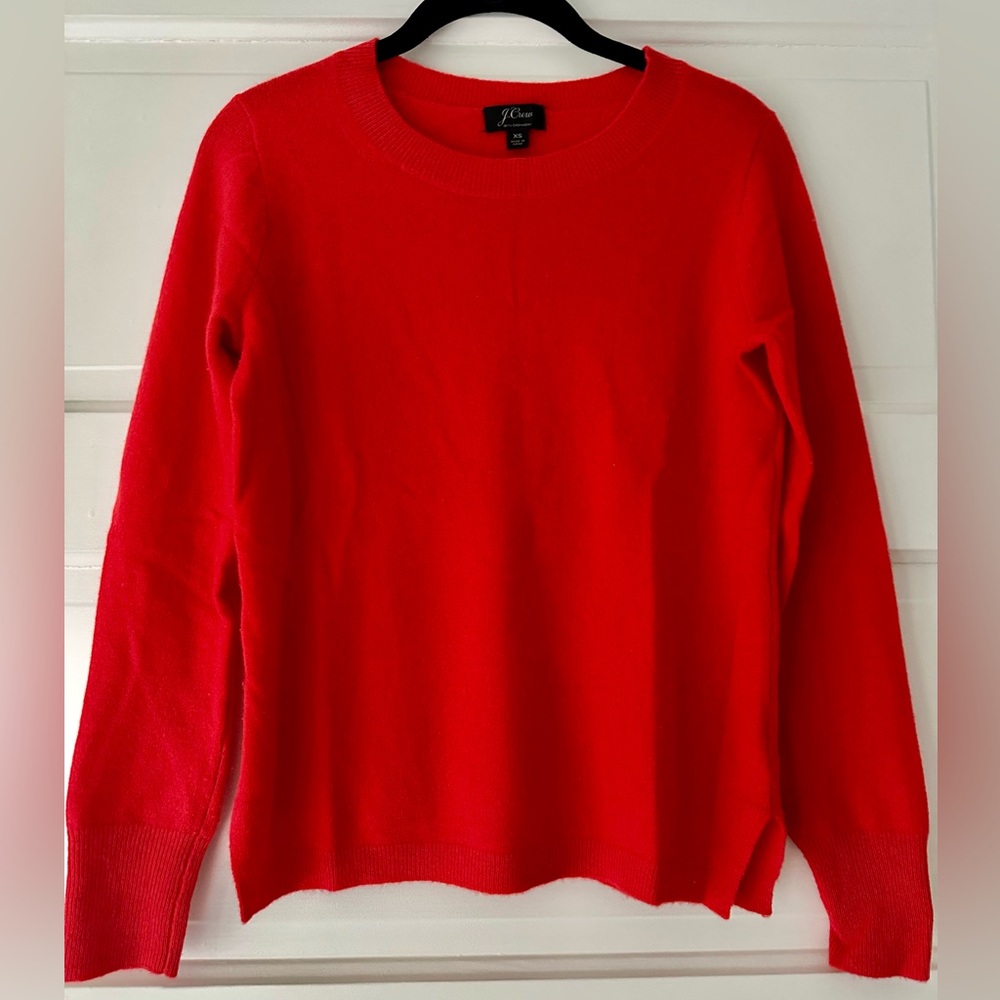 J.Crew 100% cashmere crewneck in bright red - Picture 2 of 6